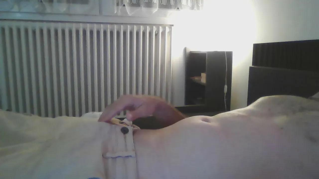 Offline triPPytriCKy on Cam4