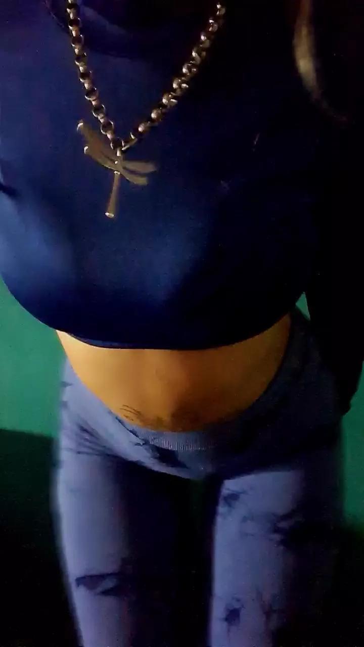 TuCulonaxxx on Cam4 