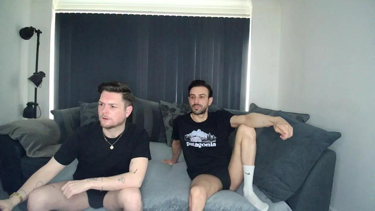 TwoTwinkHusband on Cam4 