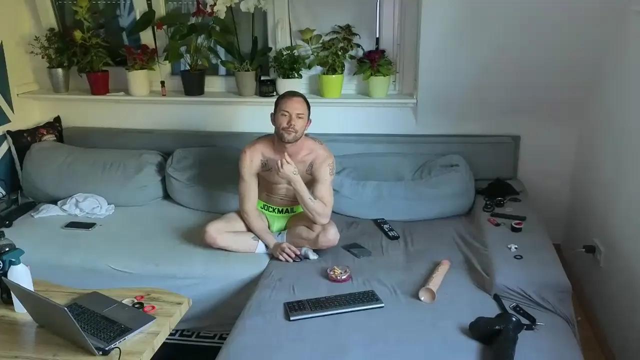 Freechat twunkie on Cam4