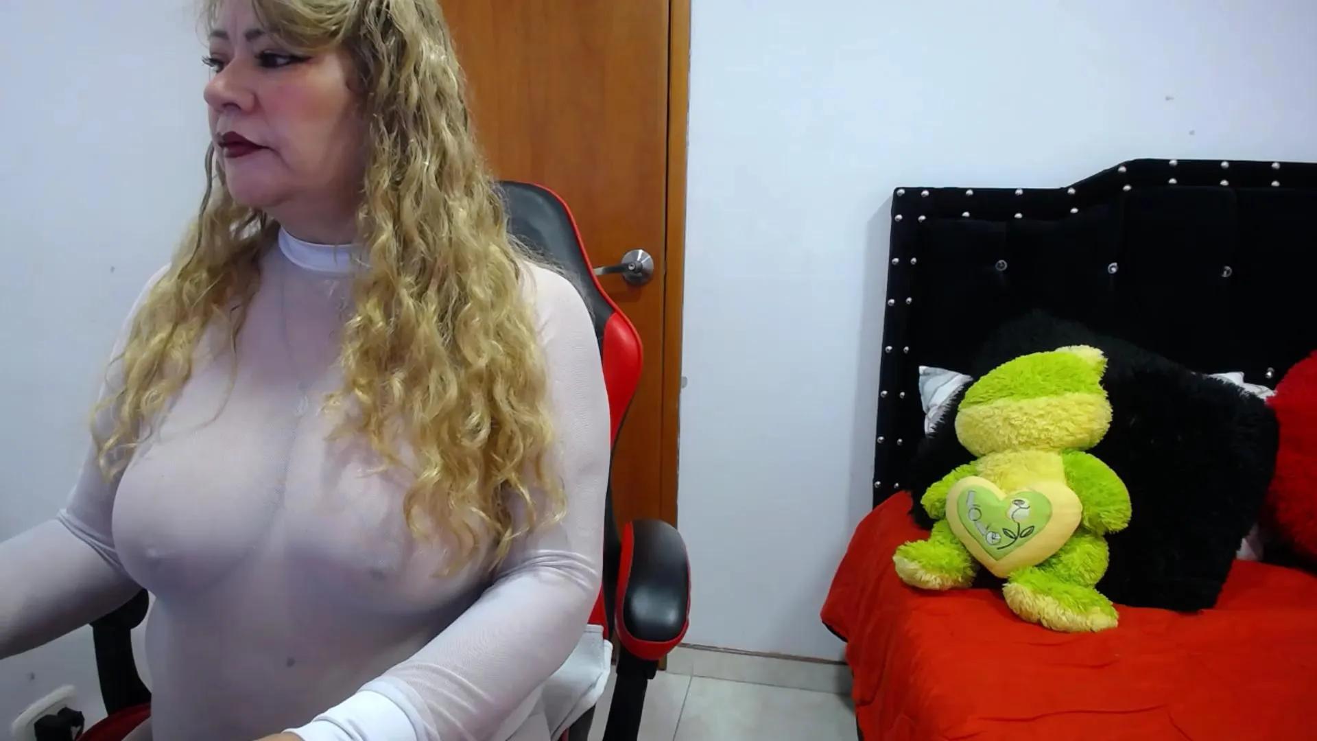 Avatar of URSULAWHITE69