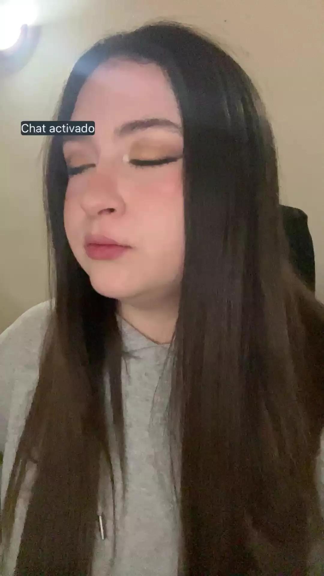 Freechat Valentinauwu on Cam4