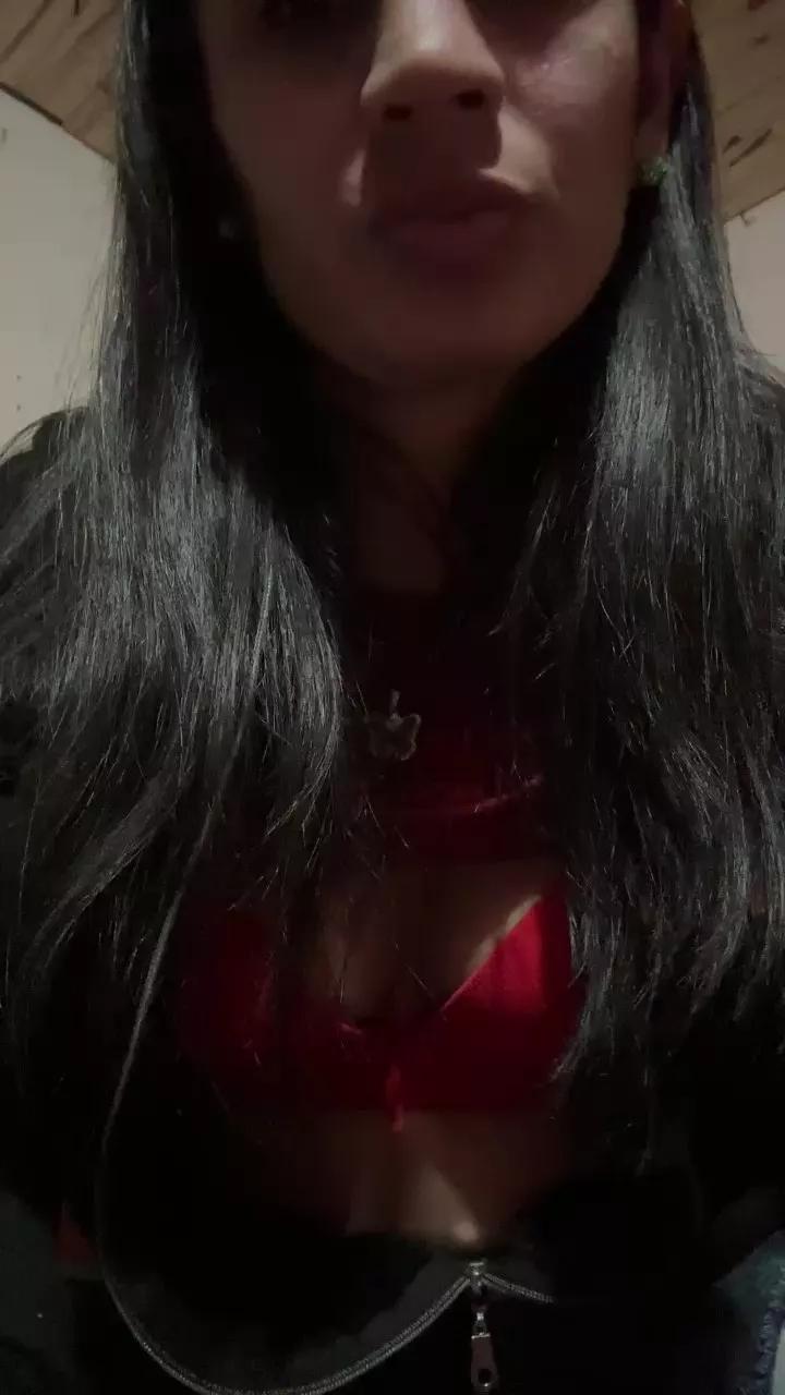 Offline Vanentina_723 on Cam4