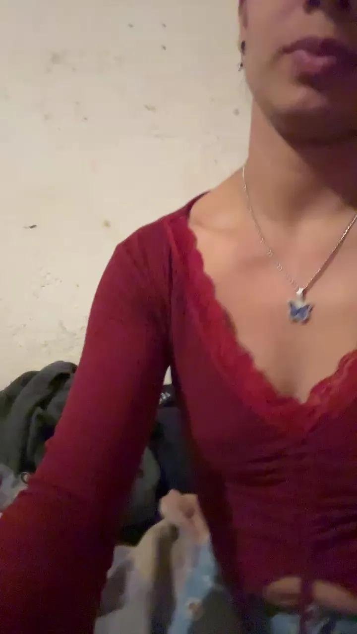 Offline Vanentina_723 on Cam4