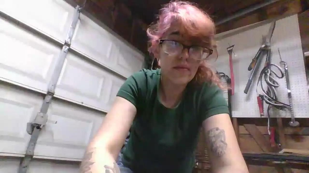 Cam4 Velvetrayne  is Freechat  Velvetrayne —  #masturbation #smoke #cute #ass #pussy #amateur