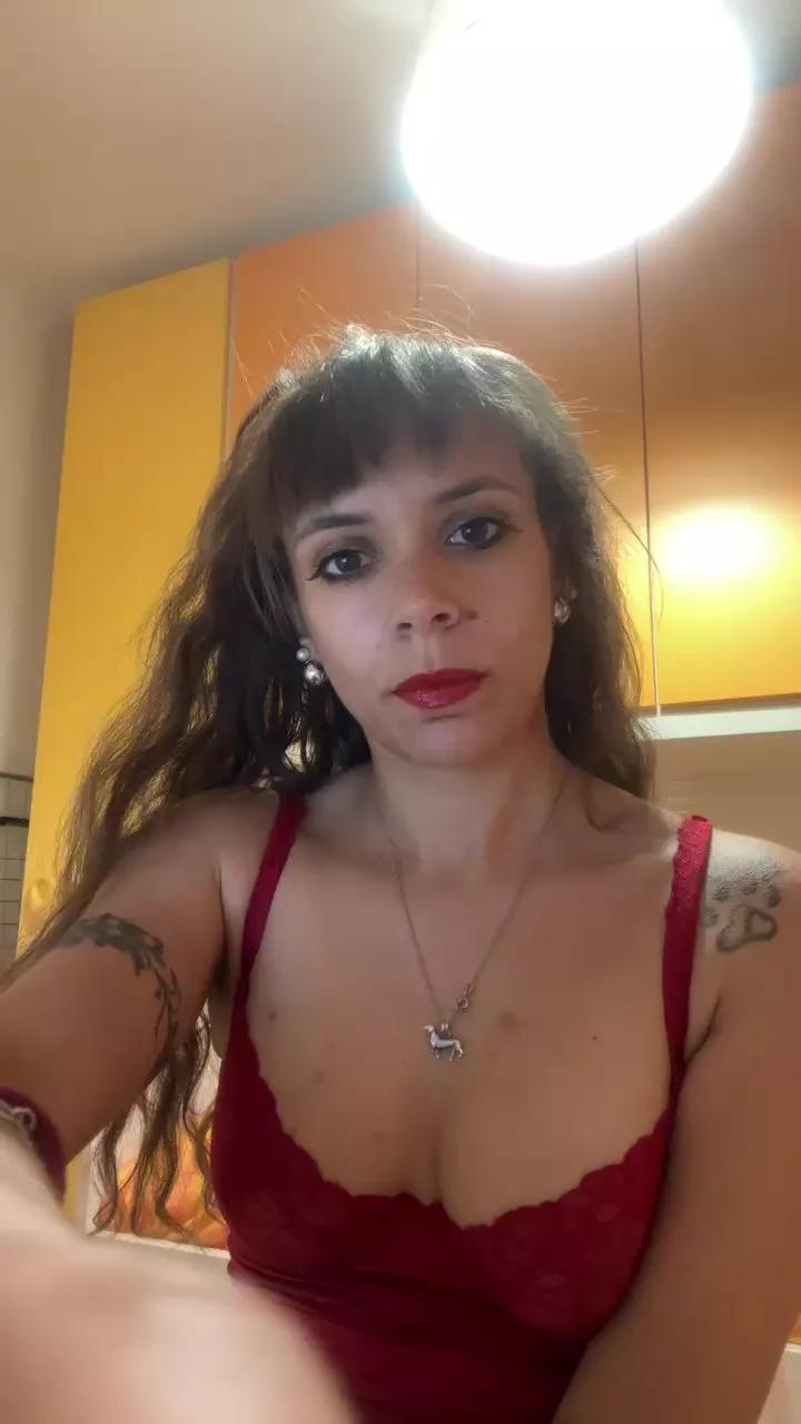 Vevepeperina91 on Cam4 