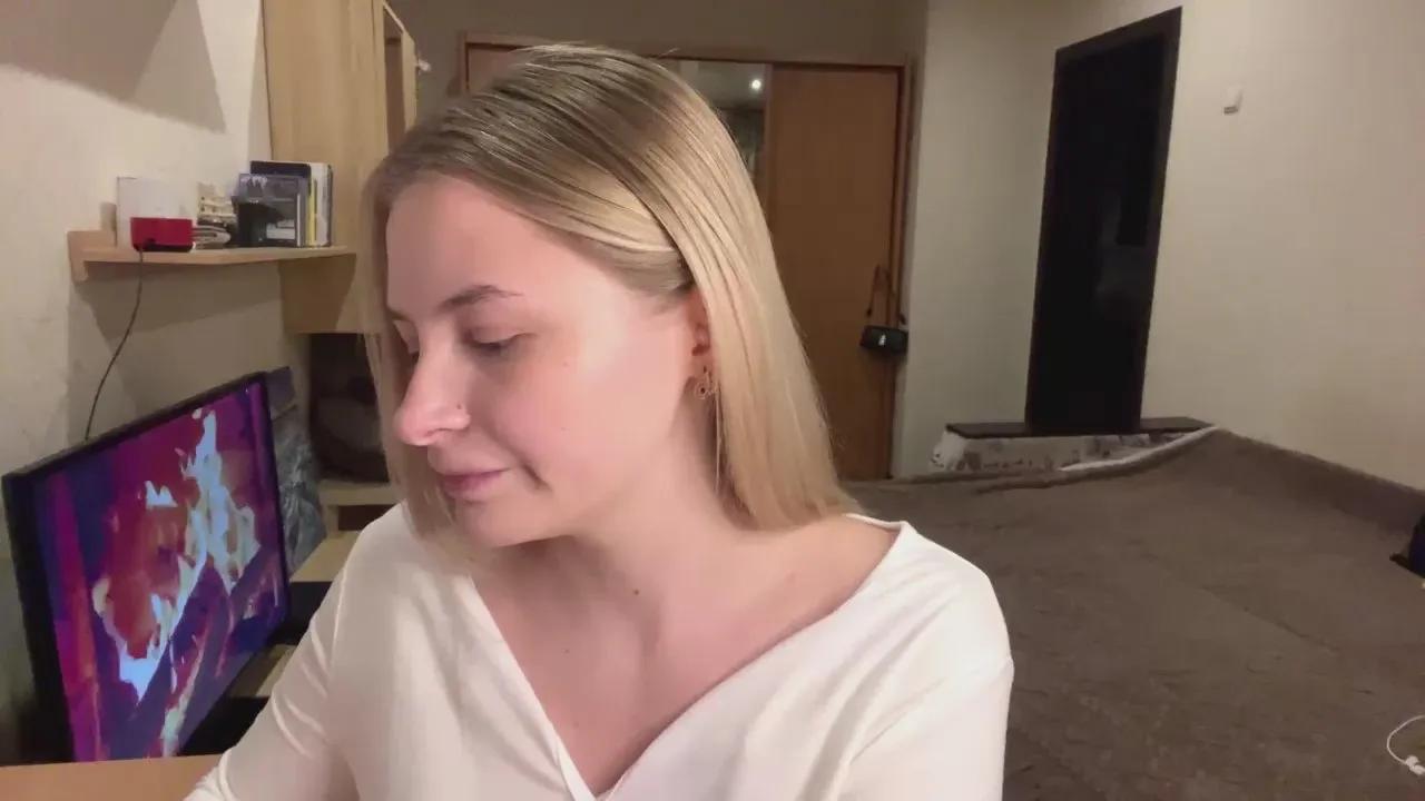 VictoriMystery —  #squirt #cute #anal #pee #femdom #bigass #masturbation