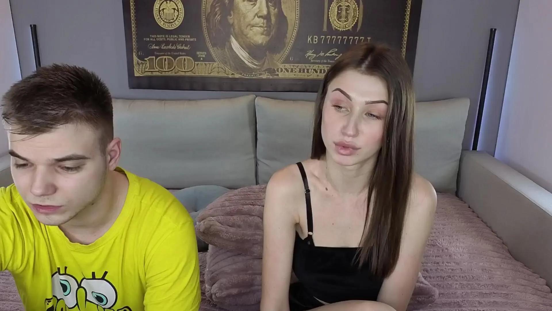 VikkiAndGeorge on Cam4 