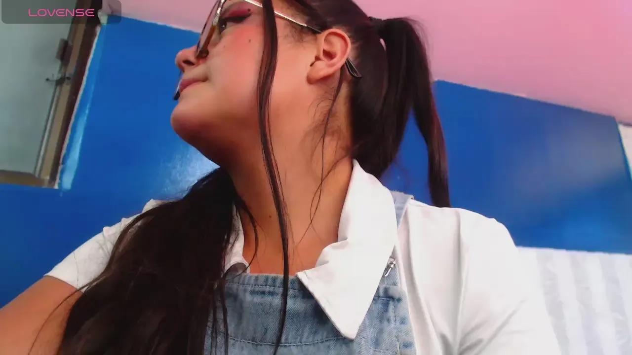 vitoria23_ —  #deepthroat #AssToMouth #fisting #pee #blowjob #pussy #anal