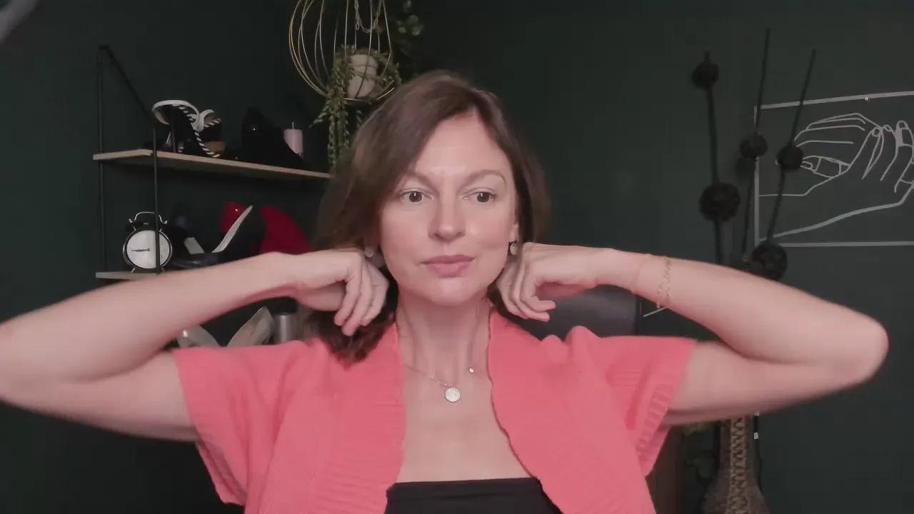 Vivian_Heart on Cam4 