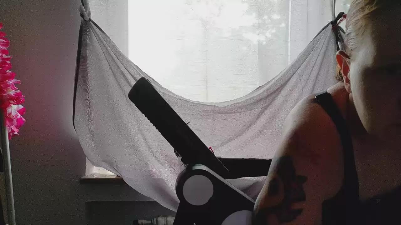 WetGerman on Cam4 