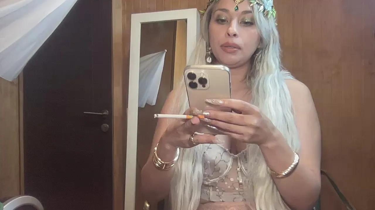 Offline WhiteSnow95 on Cam4