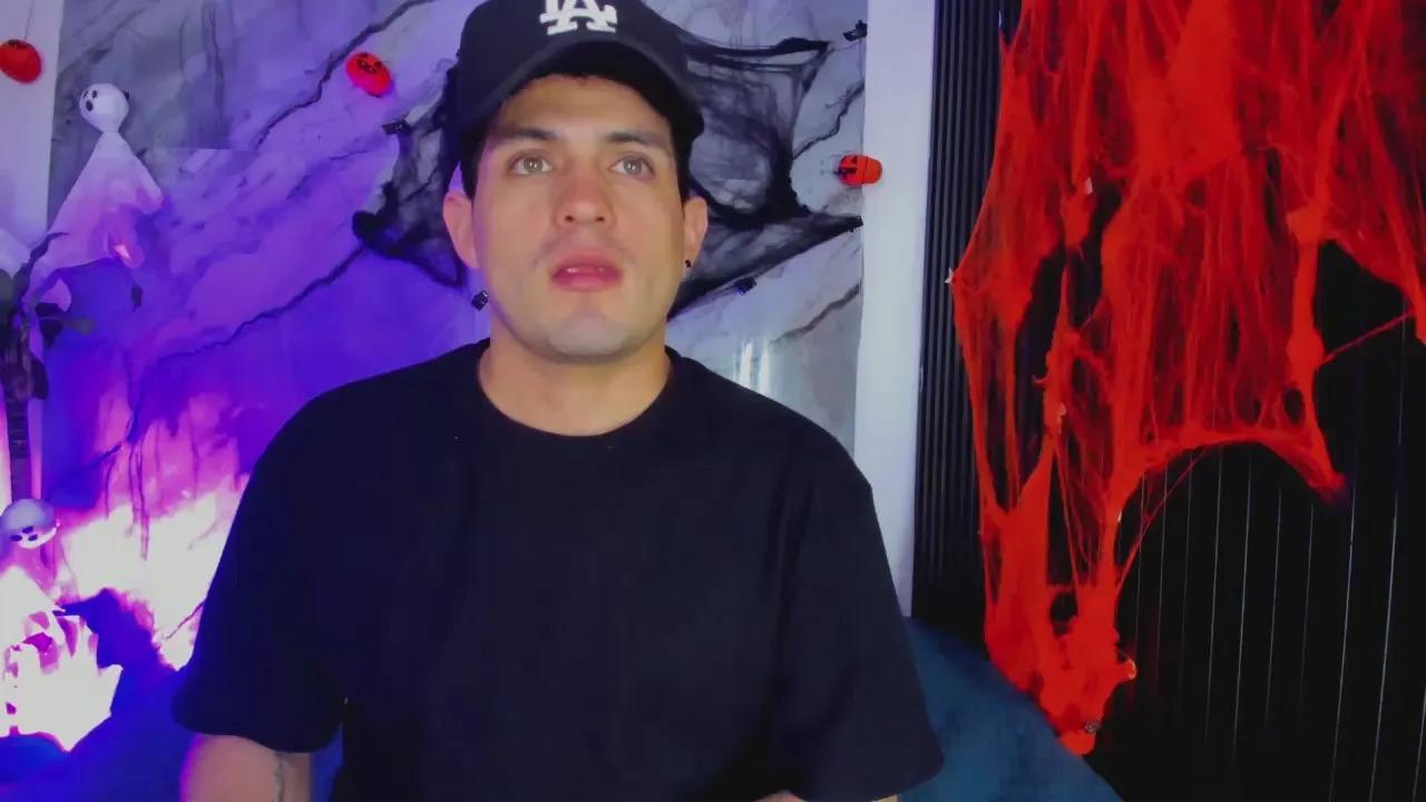 WilliamSteel01 on Cam4 