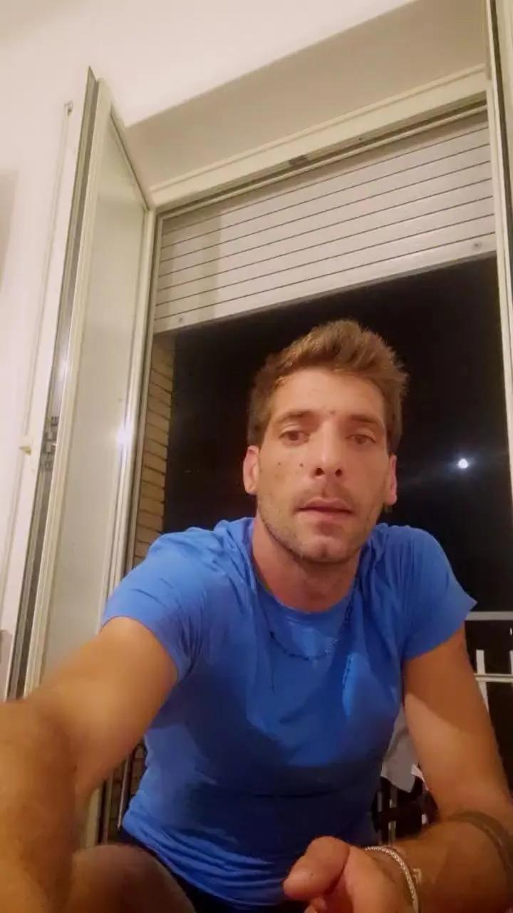 Worriors1989 on Cam4 