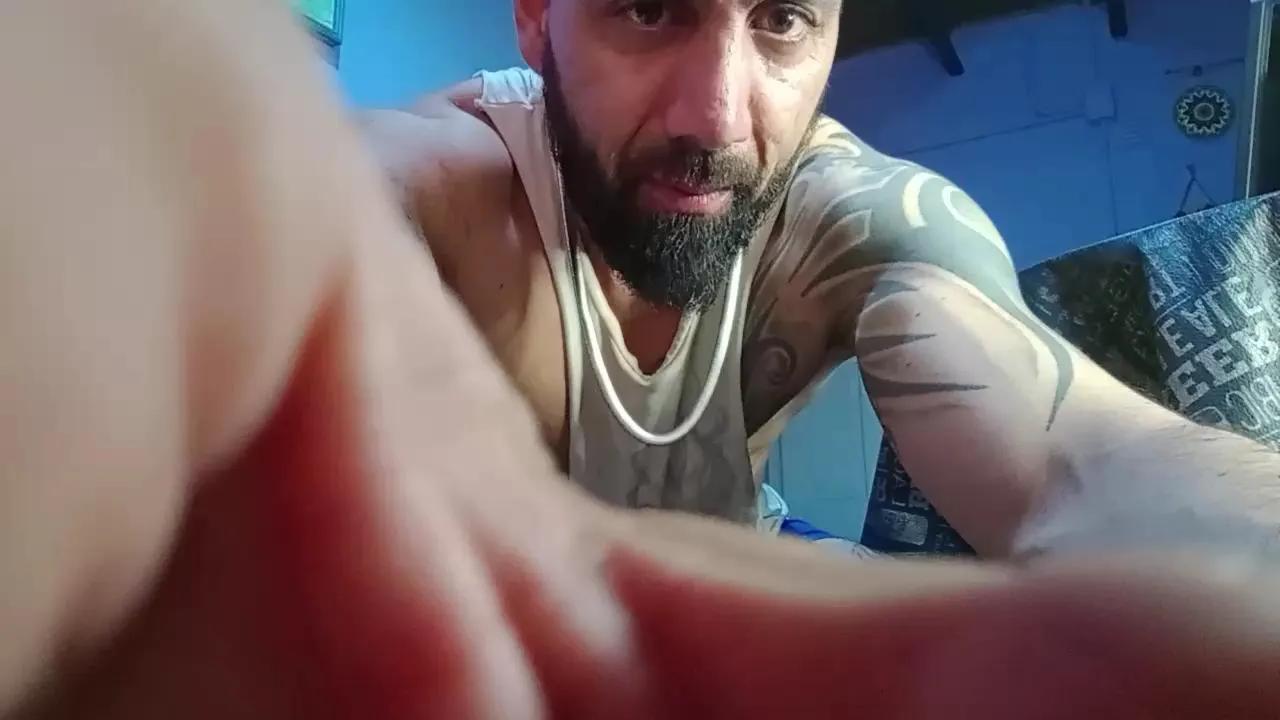 Xavier_82 — Freechat on Cam4