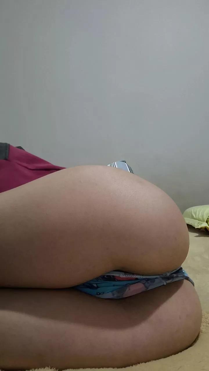xesmeraldinha on Cam4 