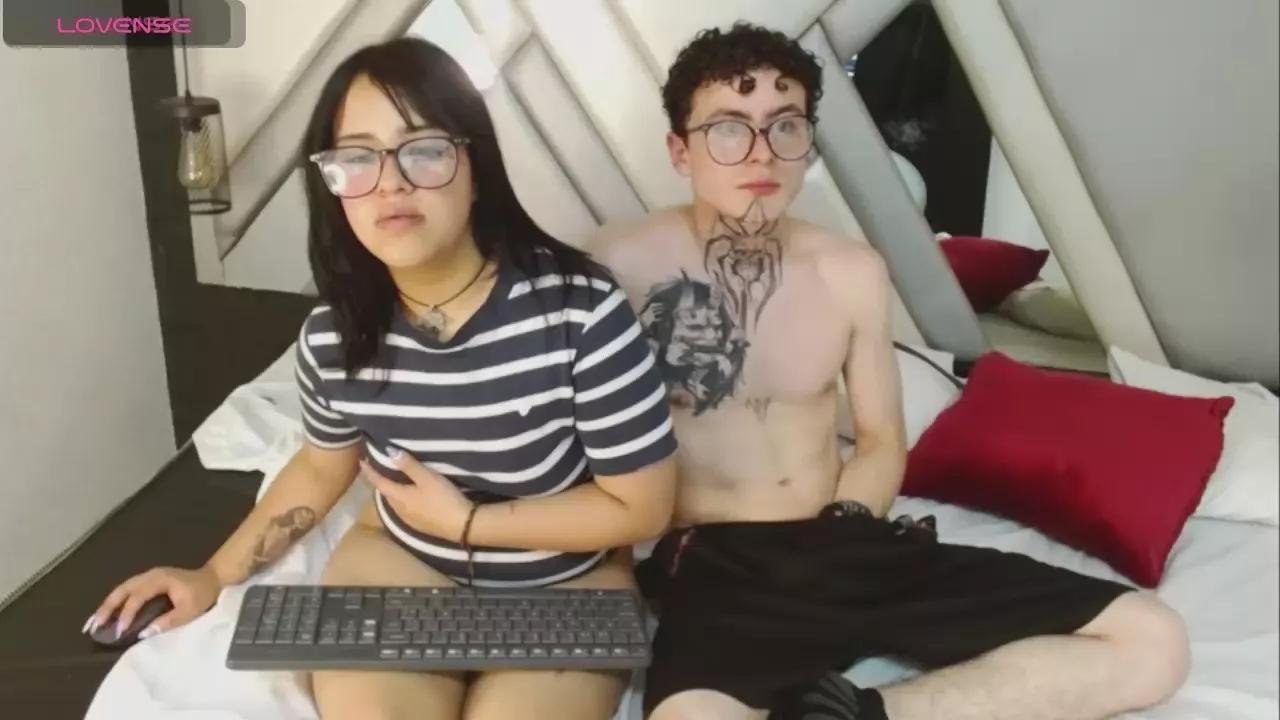 XHotDesire_fx on Cam4 