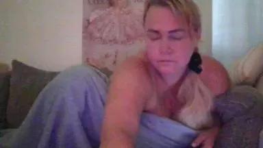 XXSquirtySamXX on Cam4 