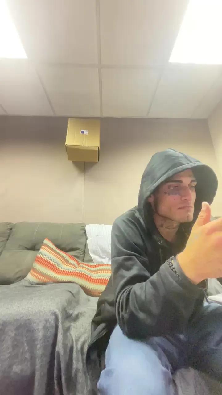 Cam4 XXXemanue1e is Freechat XXXemanue1e — #amateur #fuckingevery1