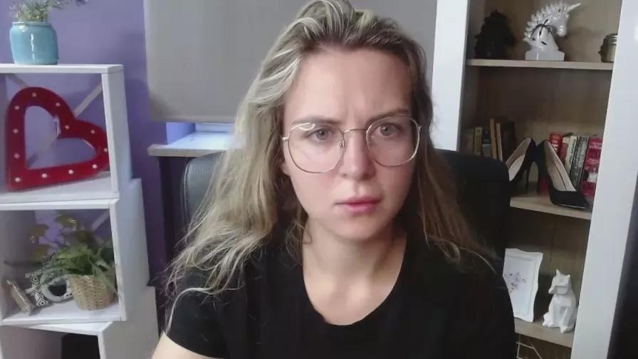 xZoey on Cam4 