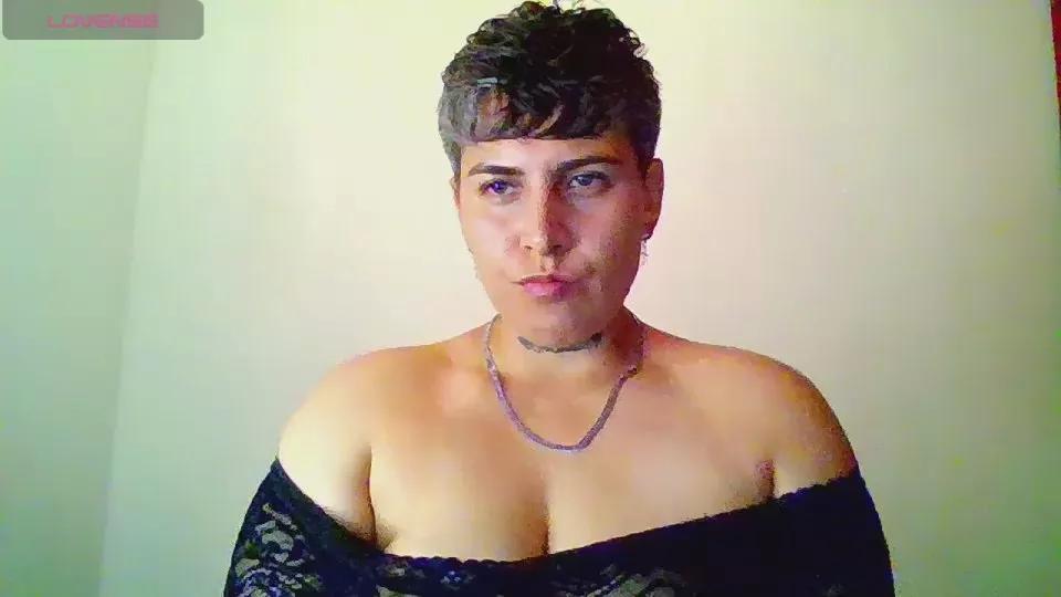 Yessi_rouse on Cam4 