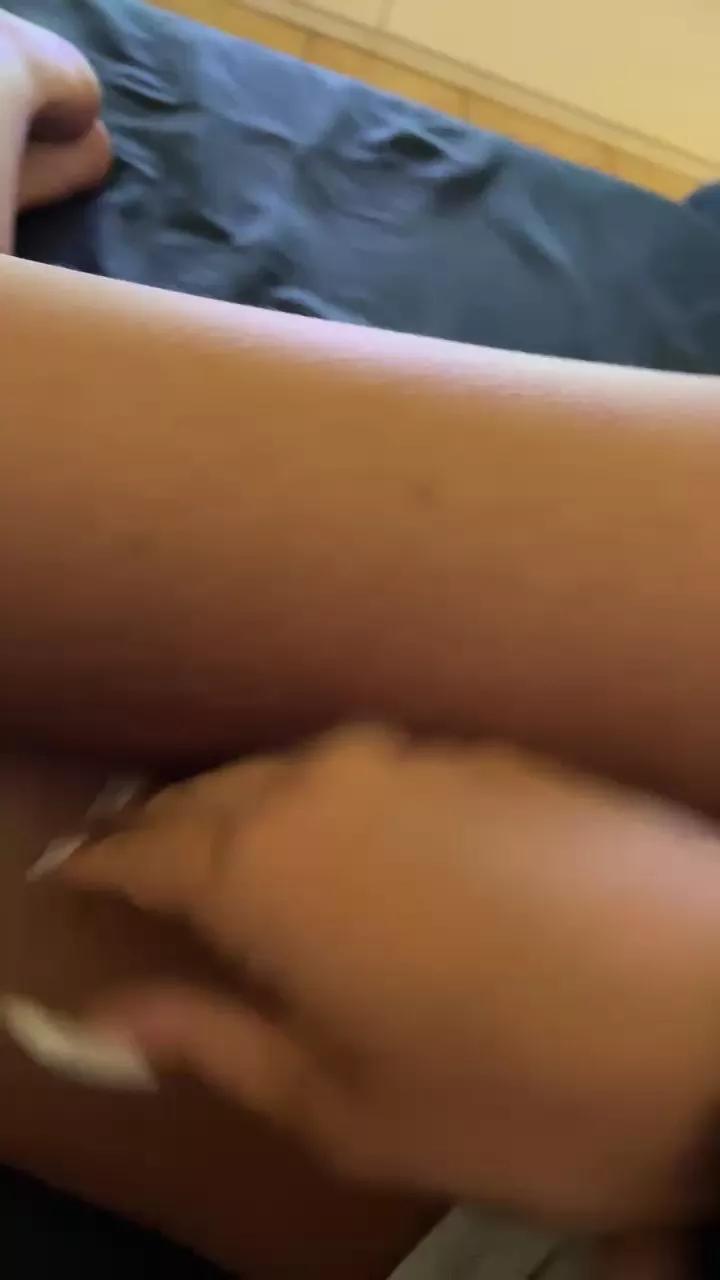 Offline youandme_x_x on Cam4