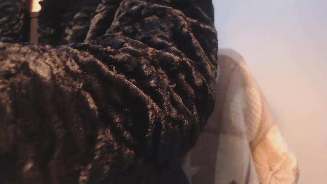 Offline youandme_x_x on Cam4