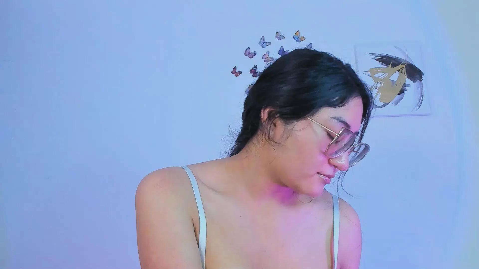 Avatar of yourgirl_asian