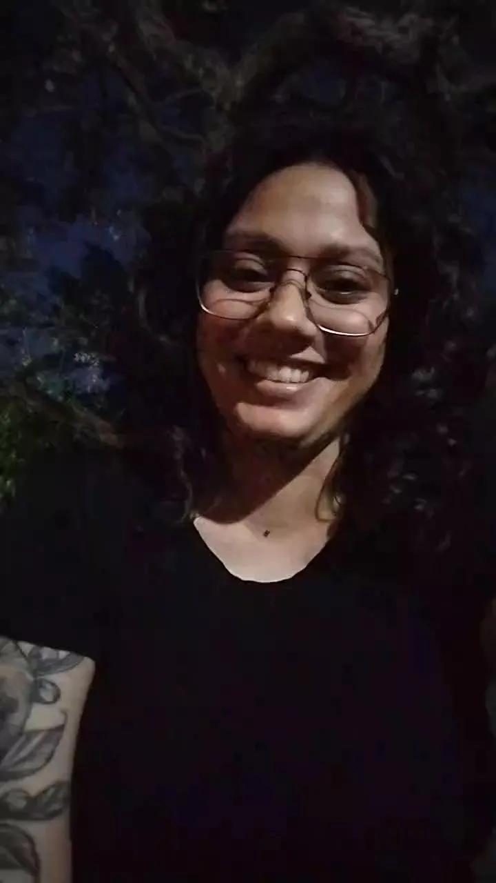 Avatar of yourlaatingirl