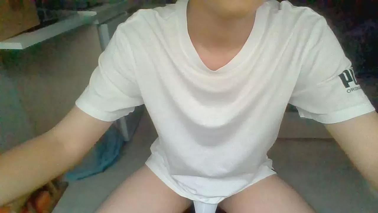 yue2000 on Cam4 