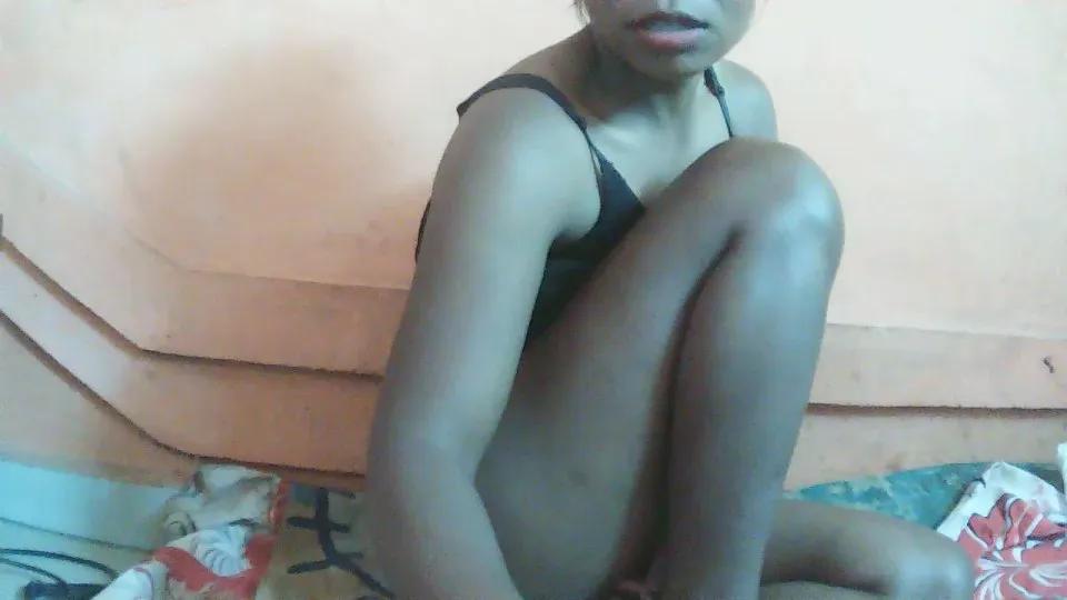 YummyEmma on Cam4 
