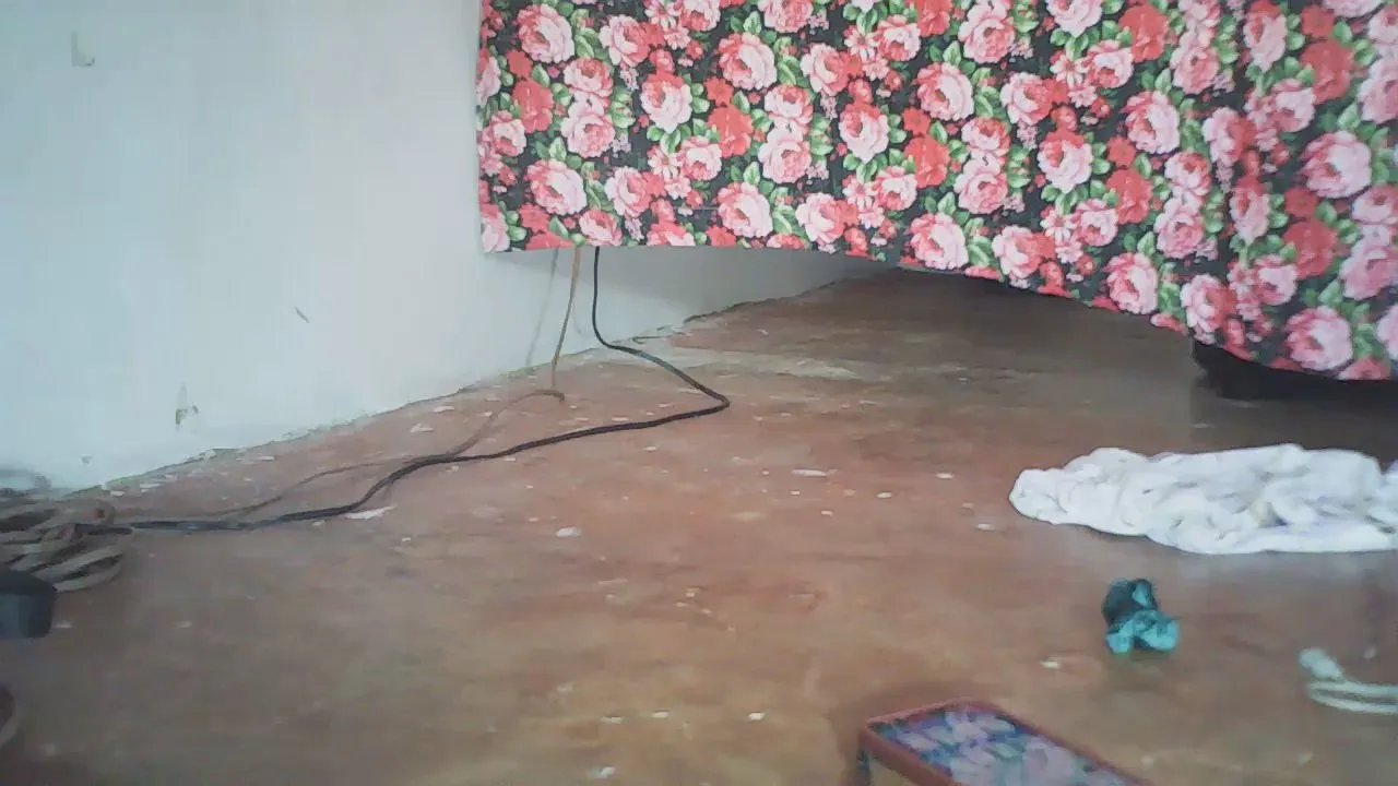 yummyhottmom on Cam4 