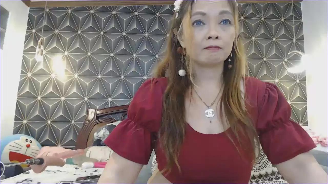 YummyMeily on Cam4 