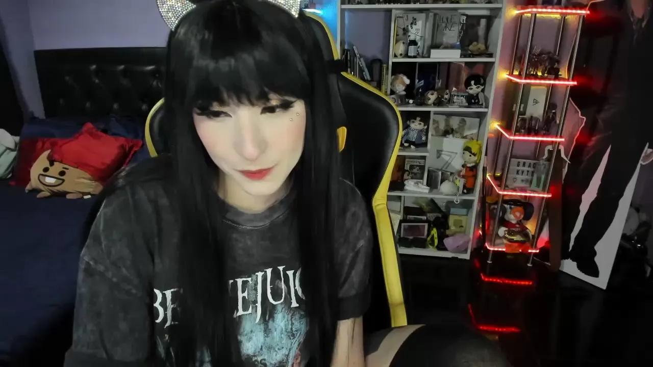Yummypink on Cam4 