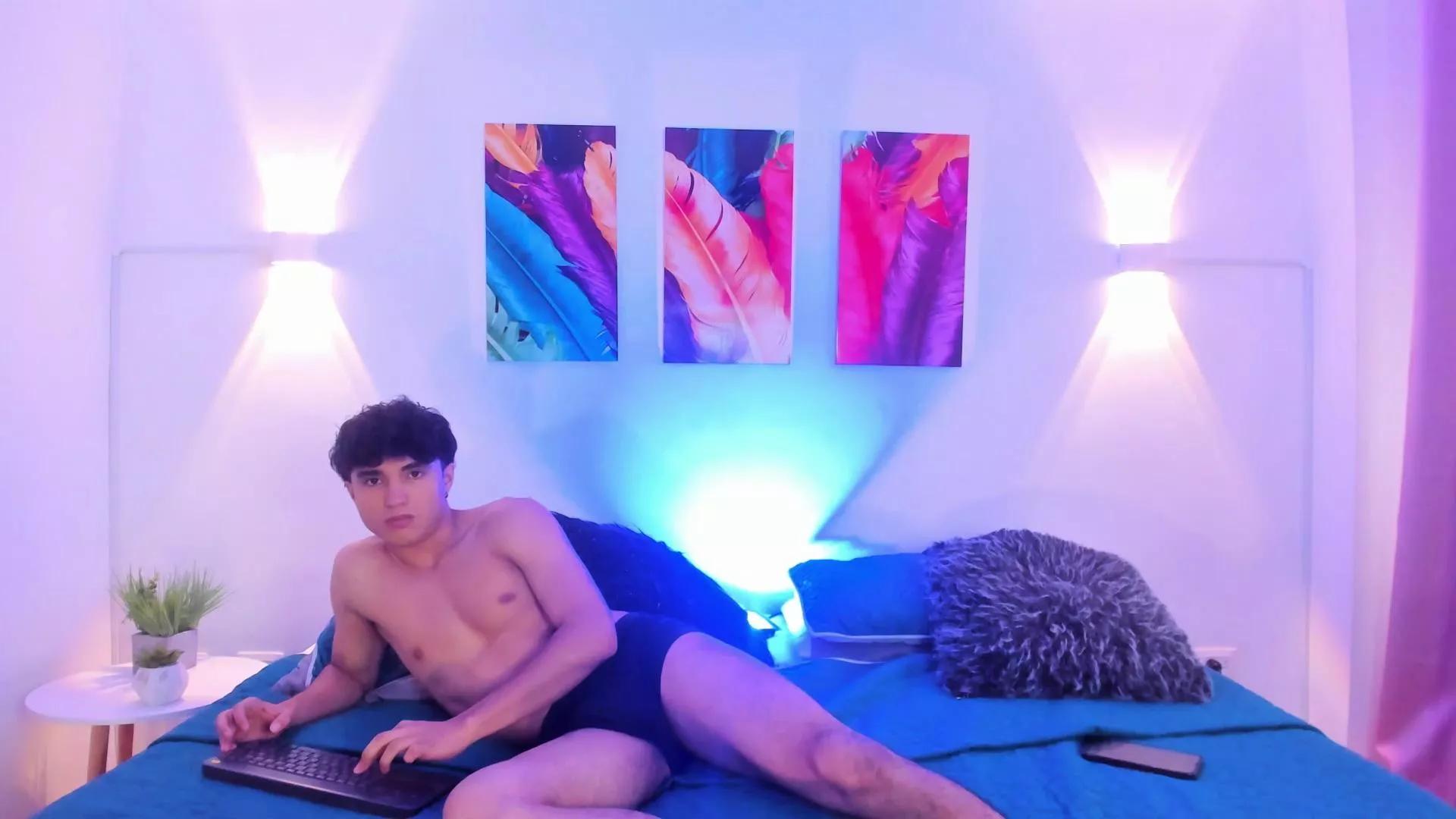ZaneCross on Cam4 