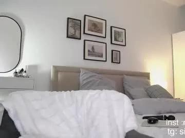 Freechat _sirine_ on Chaturbate