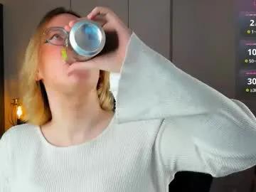 amanda_butlerr — Flash ass PVT OPEN #bigcock #trans #femboy #curvy #cum [65 tokens remaining]