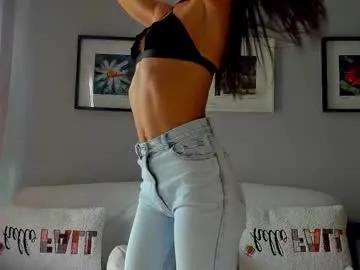 Avatar of bella_hot77