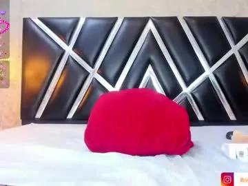 britneyvega — Lovense Domi   - Multi Goal: Make me Cream on camOFFER! Double Pnetration+Oil 280tksBig Squirt 111tksSquats Riding 45t [22tk each Goal] #ebony #teen #anal #latina #bigass