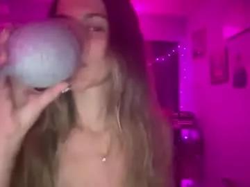 Freechat calibarbie24 on Chaturbate