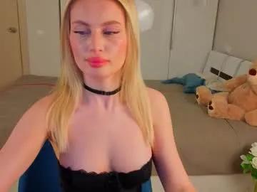 candylate — squezze boobs close to camera [107 tokens left] #bigboobs #blonde #squirt #new #teen