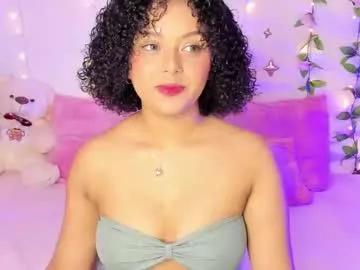 Avatar of ebony_curly2