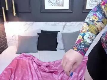 Freechat ellenglow on Chaturbate