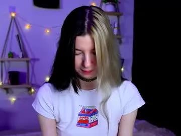 emmie_everly —  Air kiss>< HEHEHEHEHEHE><  #new #18 #skinny #shy #petite [10 tokens remaining]
