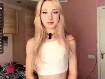 evaqt — Hi! im Eva and im #new here! GOAL:Take off My toplove pattern 222tk #18 #skinny #shy #lovense [449 tokens remaining]