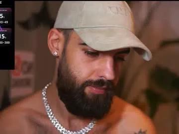 hairyrobxxx —  I don't make milkshakes because I don't want boys in my fucking yard #MENONLY  - Goal: HAPPY HALLOWEEN  [150 tokens left] #bigcock #findom #hairy #student #young