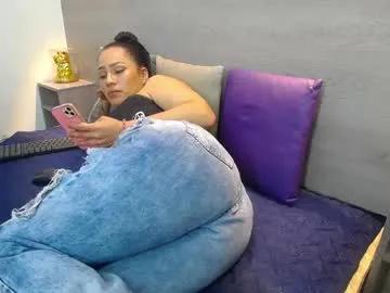 Freechat iamcarollvbna on Chaturbate