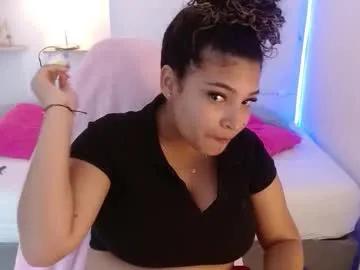 Avatar of juliabust1