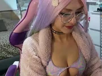 kikilepetite on Chaturbate 