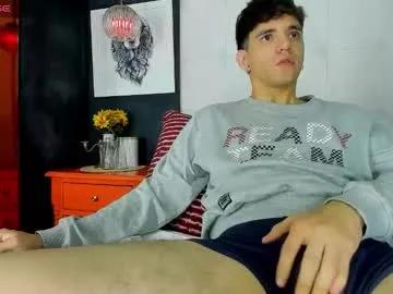 Freechat matteo12_ on Chaturbate